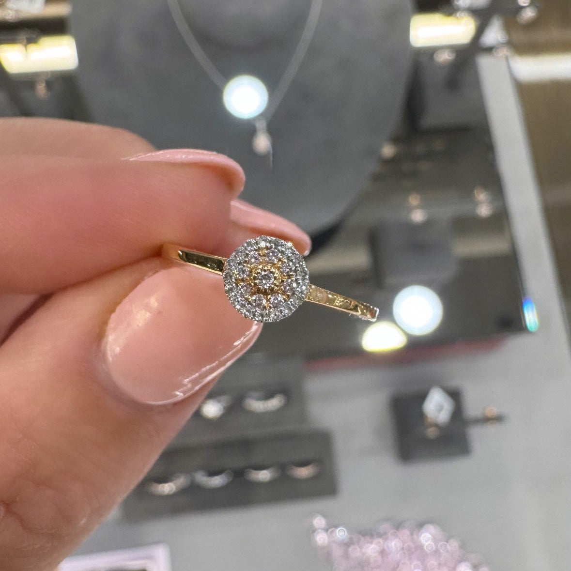 Eminence Pinks Diamond Disc Ring