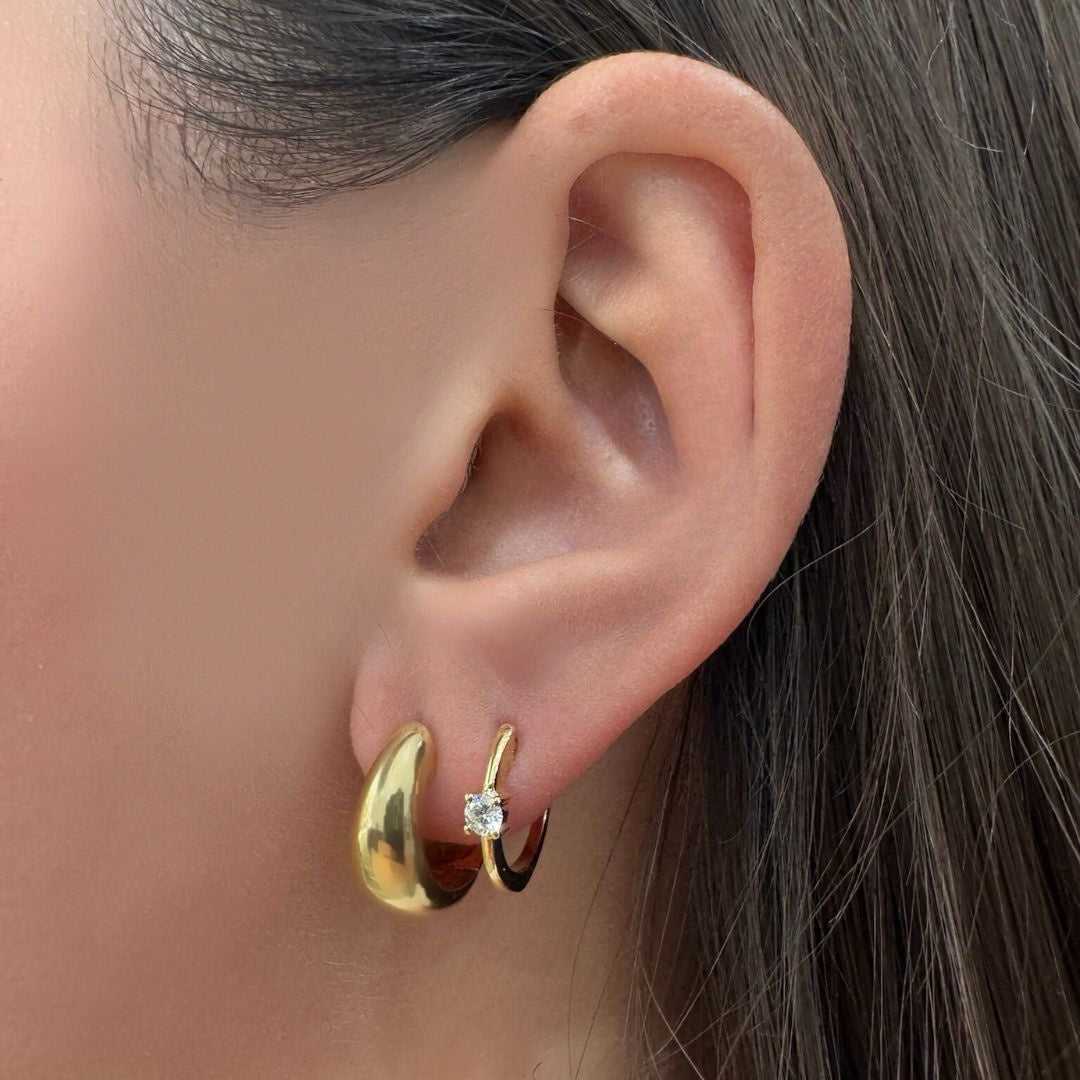 Round Brilliant Solitaire Huggies