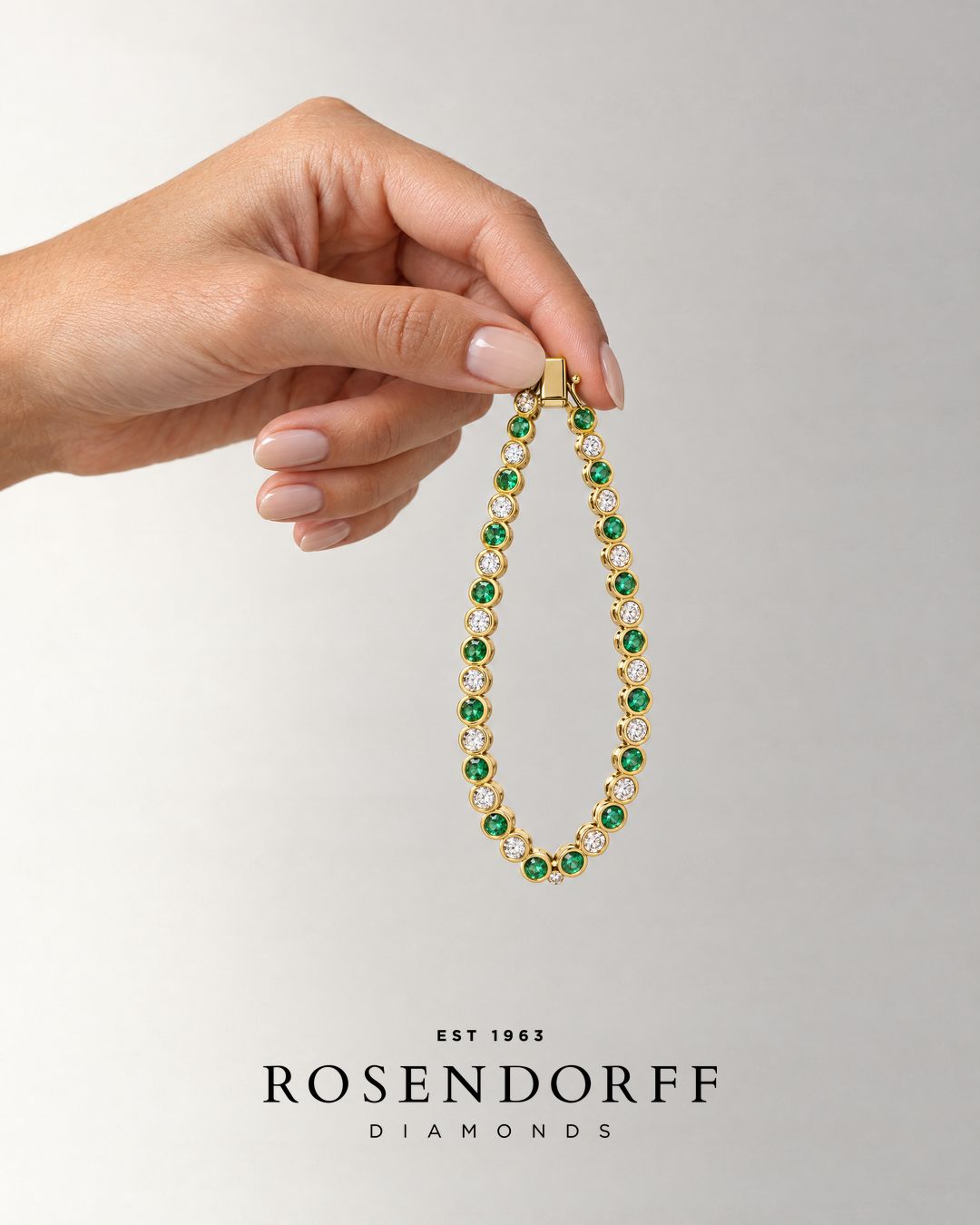 Muzo Emeralds and Diamond Bezel Bracelet